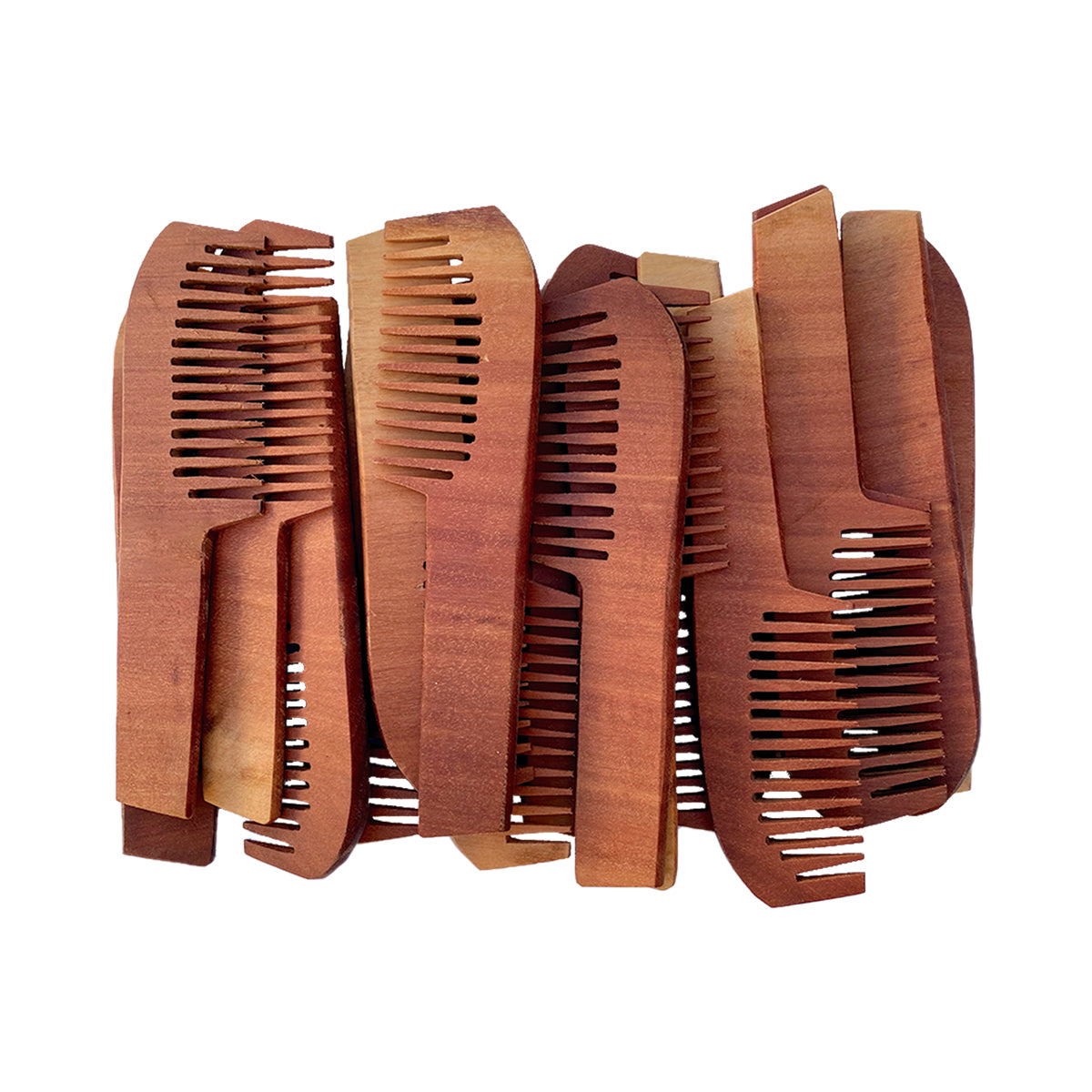 Pentes de madeira artesanais para cabelo e barba, empilhados